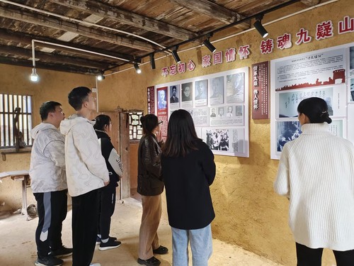 E22312CD1BB693380E47885BE59D40D8 E22312CD1BB693380E47885BE59D40D8