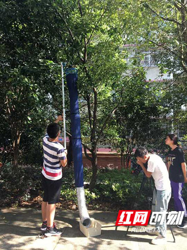 开云最新版本app下载大学生研发“摘果神器”
