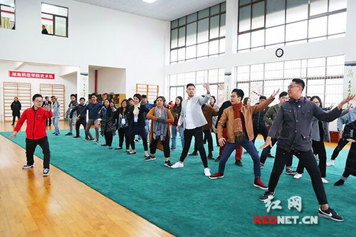 开云最新版本app下载与莱西姆大学举办两校首届国际文化周